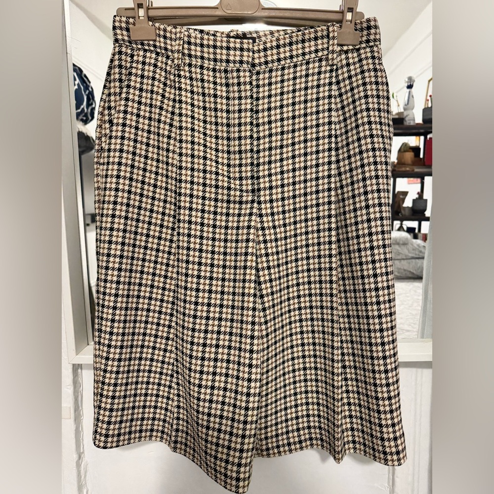 Zara Black and White Midi Bermudas for Work - Picture 3 of 9